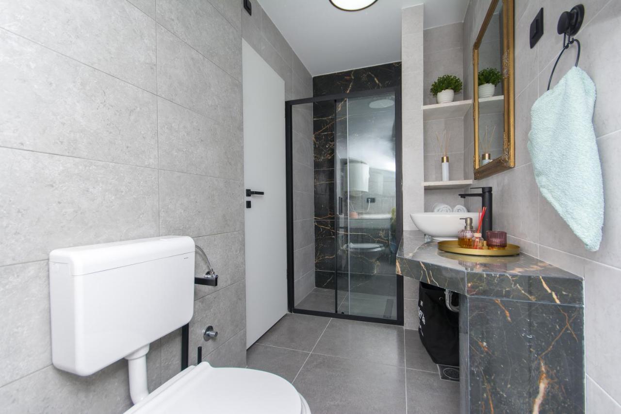 Sapphire Studio Apartment With Free Private Parking Dubrovnik Exteriör bild