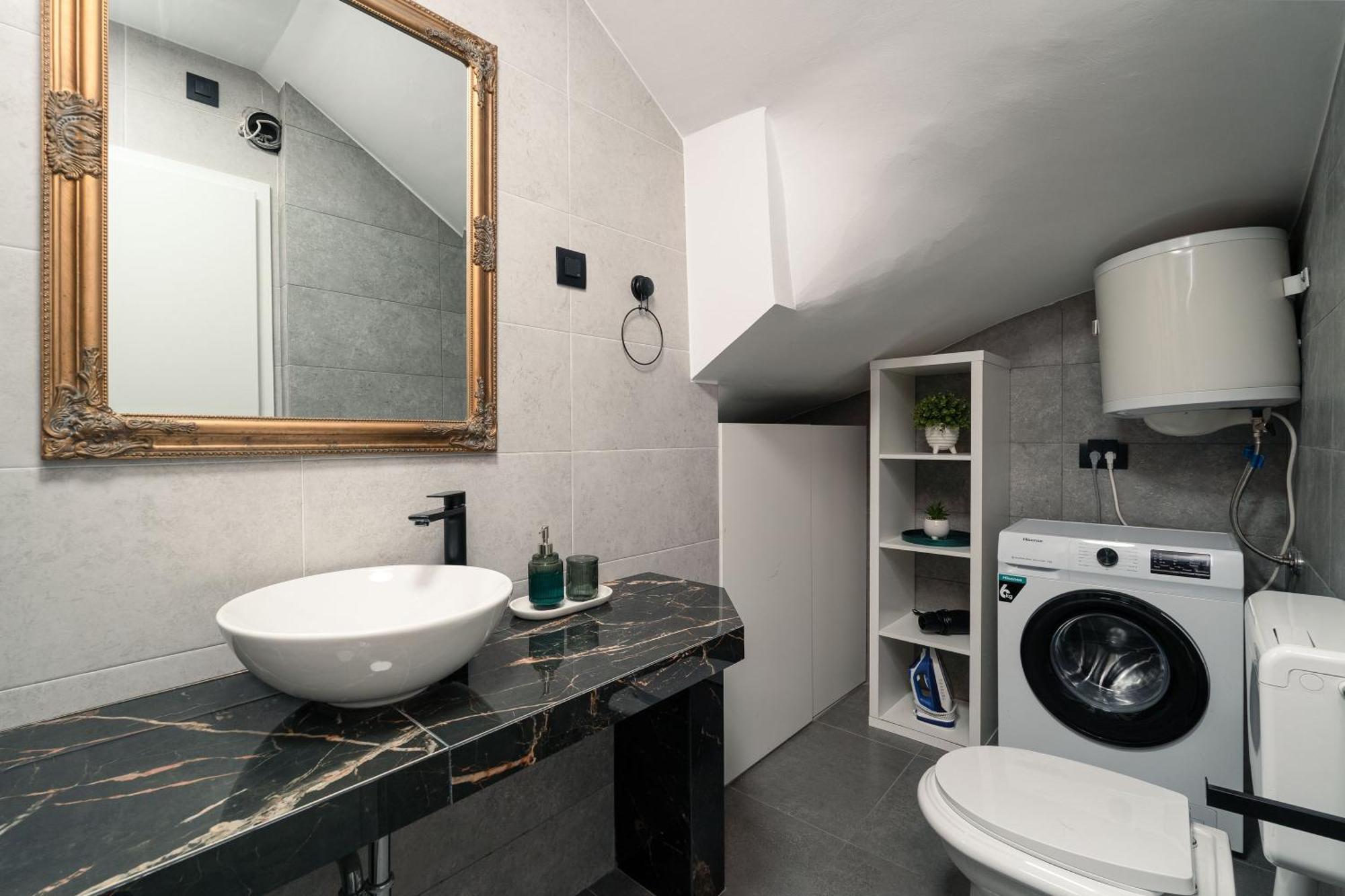 Sapphire Studio Apartment With Free Private Parking Dubrovnik Exteriör bild